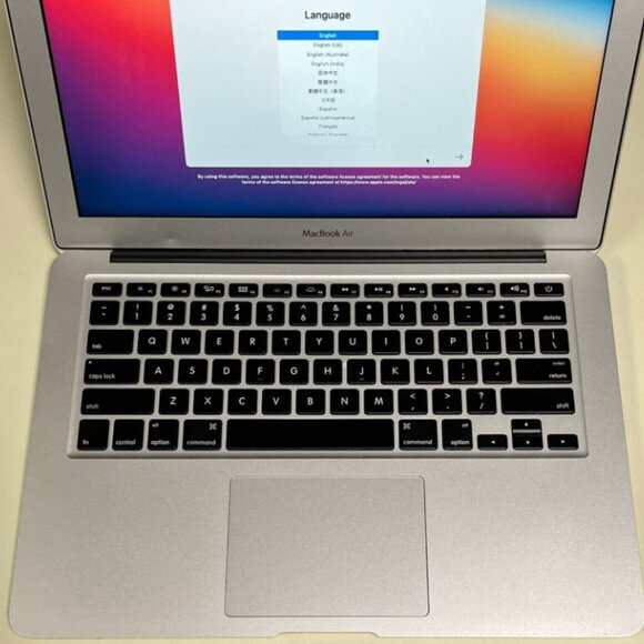 Apple Macbook Air 13" Silver Colour 2015 | i5 8GB RAM 128GB SSD with Charger - Picture 3 of 7